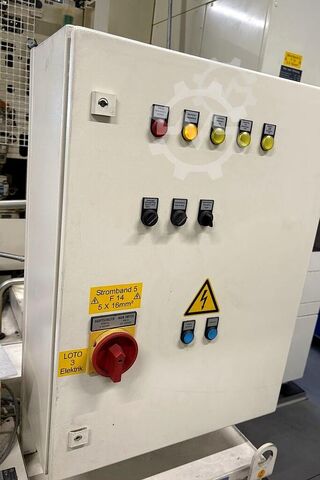 Függőleges megmunkáló központ MATSUURA MAM 72-25 V