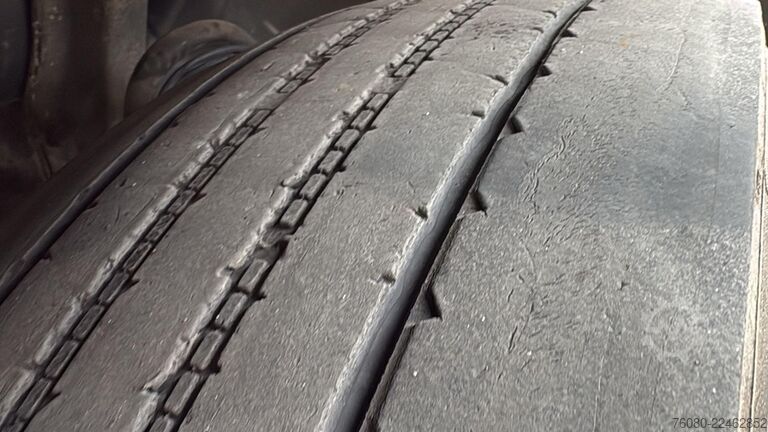 Standaard trekker Scania 114 - 380 (MANUAL GEARBOX / BOITE MANUELLE)