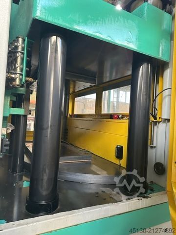 Fröccsöntőgép Arburg 1500T 3200-1300 e²