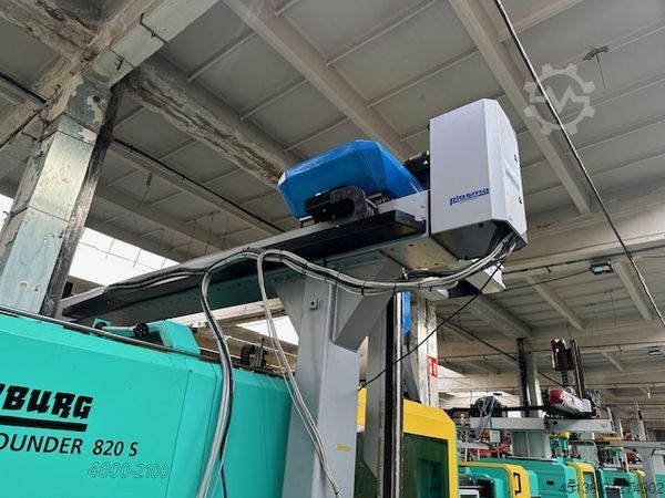 Fröccsöntőgép Arburg 820S 4000-2100/400