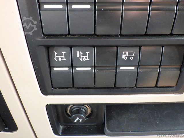 Camion cu platformă și prelată MAN TGX 26.460 LL XXL/Ret/Pritsche/Heitling/Kompress