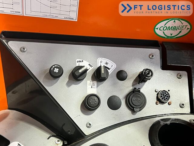 Négyirányú targoncát Combilift C4000 DIESEL TRIPLEX 6800 FORK POSITIONE