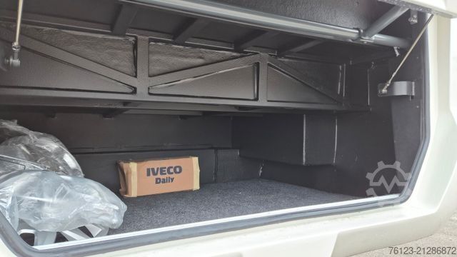 Minibus IVECO 2x Daily 70 Lagerfahrzrug Ferqui Sunrise 2,5 m B