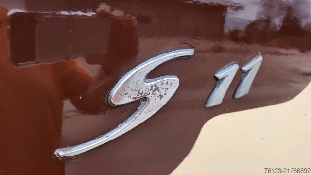 Távolsági autóbusz SETRA Kässbohrer Setra S 11