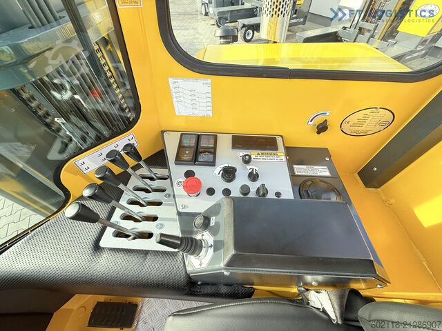 Chariot élévateur multidirectionnel Combilift C5000XL GAS TRIPLEX 6000 EXTENDABLE FORK