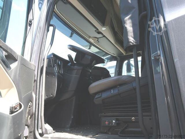 Veewagen MERCEDES-BENZ Actros 25L Böckmann Horses Big Equipe L3.56.26