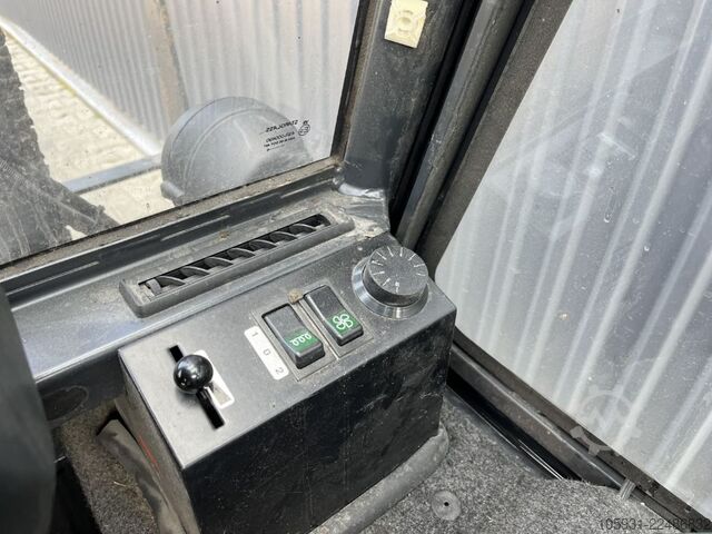Elektrisk 4 -hjulet gaffeltruck Linde E30-03