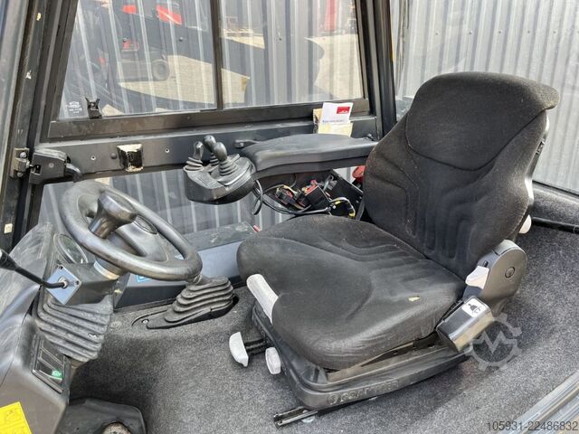 Elektrisk 4 -hjulet gaffeltruck Linde E30-03