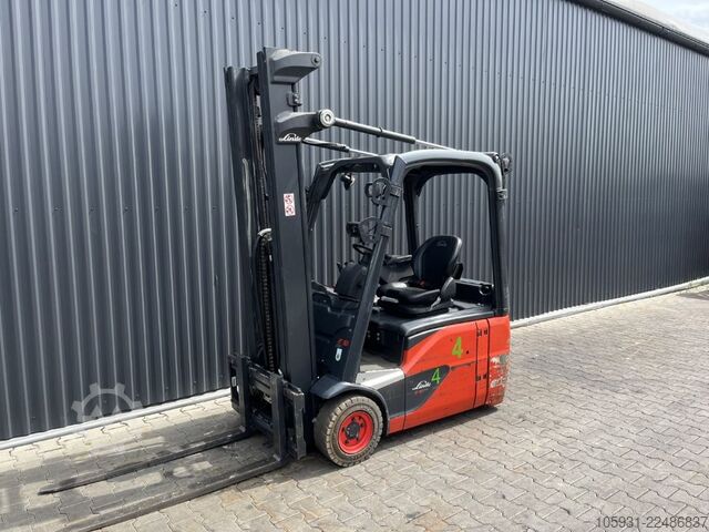 Elektrisk 3 -hjulet gaffeltruck Linde E16-02