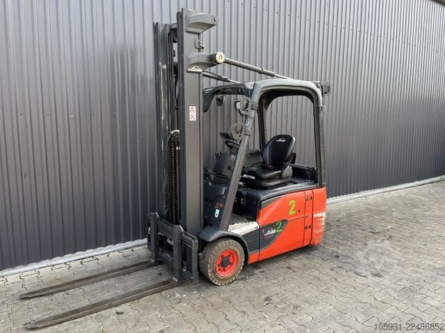 Elektrisk 3 -hjulet gaffeltruck Linde E16-02