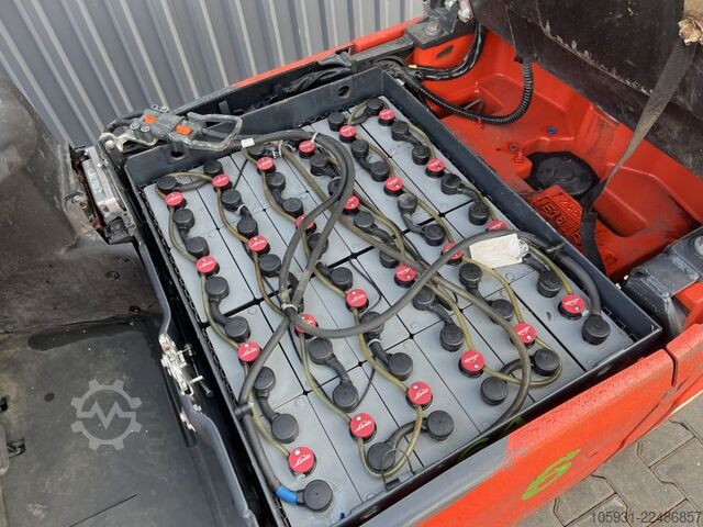 Elektrisk 3 -hjulet gaffeltruck Linde E16-02