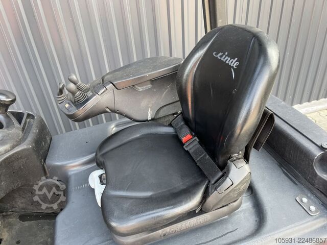 Elektrisk 3 -hjulet gaffeltruck Linde E16-02