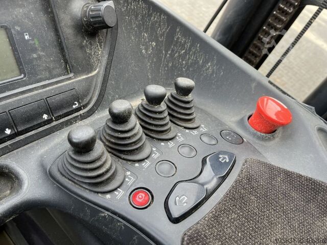 Reach truck Linde R12B-01