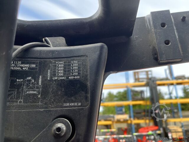 Reach truck Linde R12B-01