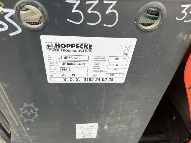 Reach truck Linde R12B-01