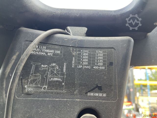 Reach truck Linde R12B-01