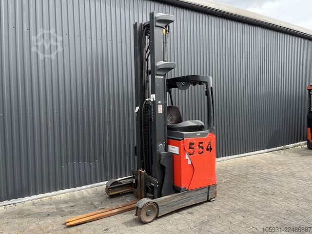 Reach truck Linde R12B-01
