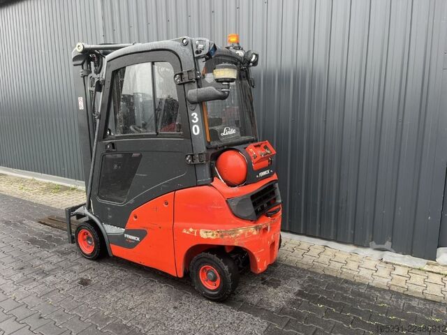 LPG -gaffeltruckar Linde H18T-01