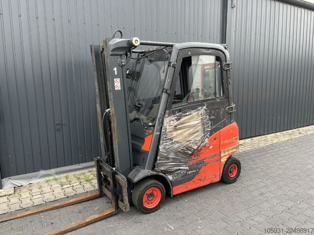 LPG -gaffeltruckar Linde H16T-01