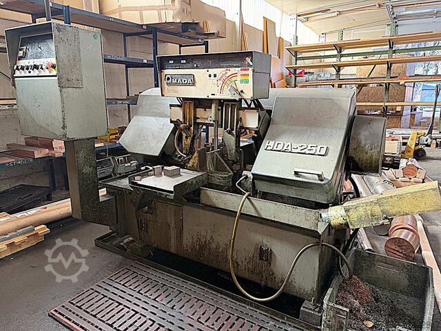 Bandsägeautomat Amada HDA-250