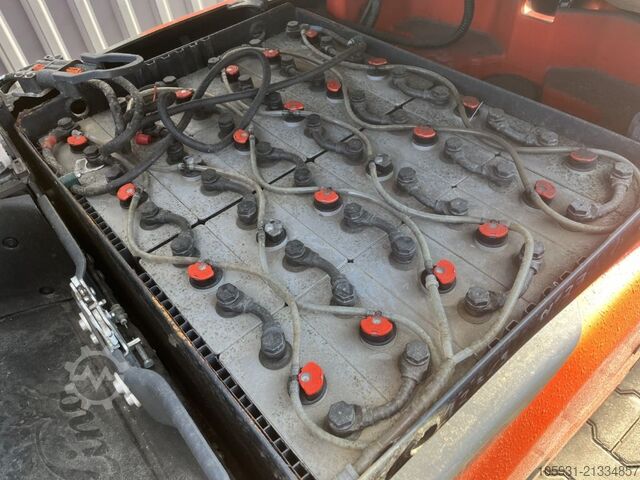 Elektrisk 3 -hjulet gaffeltruck Linde E16-02