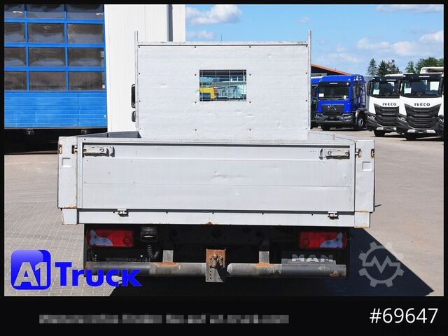 Pick-up bestelwagen MAN TGL 8,220, Pritsche offen, L6400mm,  AHK,