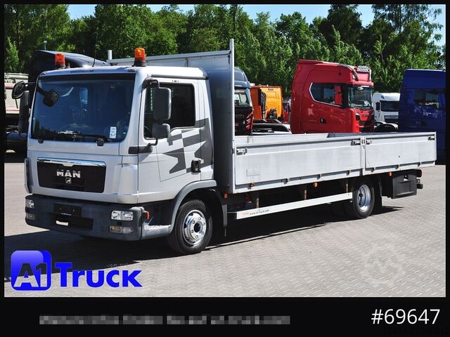 Pick-up bestelwagen MAN TGL 8,220, Pritsche offen, L6400mm,  AHK,