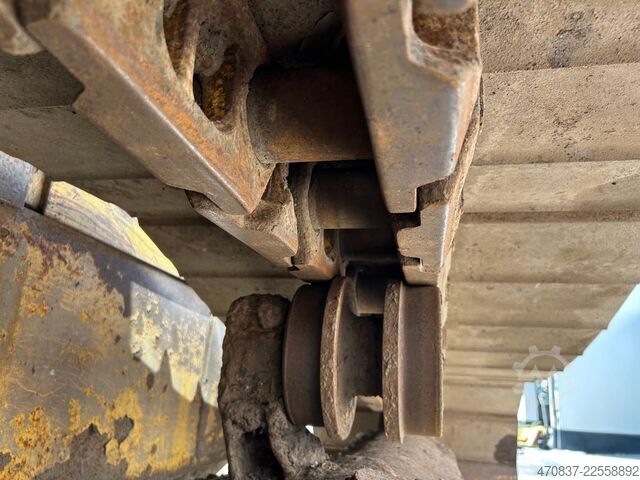 Vejtromle KOMATSU D 65 PX - 18 **Ketten und Laufwerk NEU**