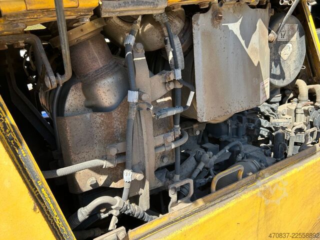 Vejtromle KOMATSU D 65 PX - 18 **Ketten und Laufwerk NEU**