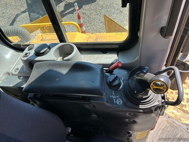 Vejtromle KOMATSU D 65 PX - 18 **Ketten und Laufwerk NEU**