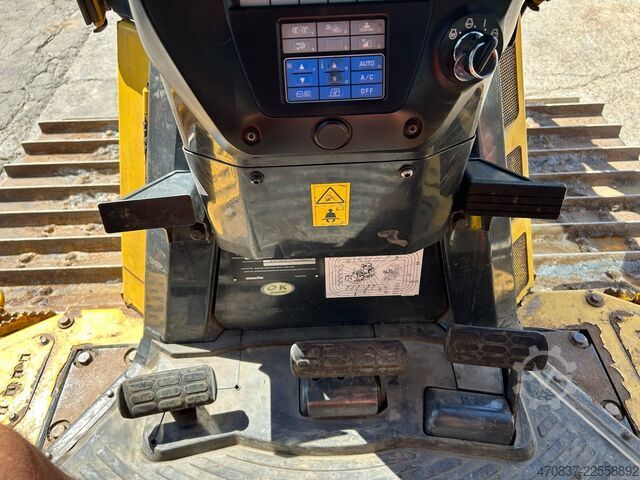 Vejtromle KOMATSU D 65 PX - 18 **Ketten und Laufwerk NEU**