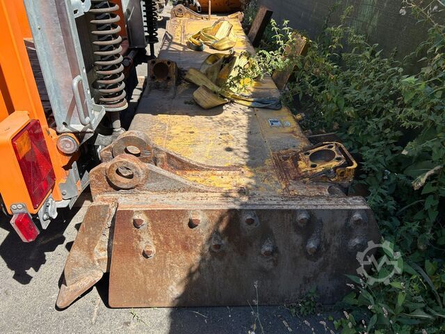 Vejtromle KOMATSU D 65 PX - 18 **Ketten und Laufwerk NEU**