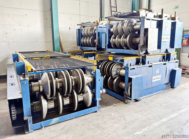 Linia profilująca do aluminium i stali ze zintegrowanymi nożycami Profilierkassetten Rollformanlage Für TRAPEZBLECH
