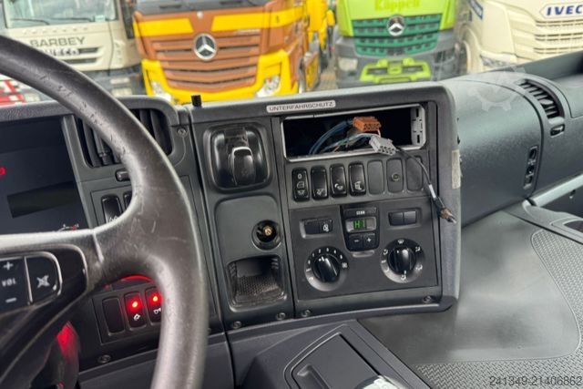 Hakowiec SCANIA P420 8x4 Meiller