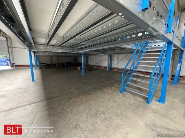 Plattform för lagring 5x10m Lagerbühne , Belastung : 500kg/qm Unterkante: 2,5m , ca. 50qm Systembühne