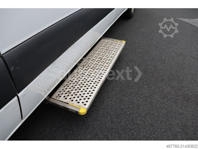 Minibus MERCEDES-BENZ Sprinter 317 Tourer *ROLLSTUHL-LIFT* DACHKLIMA