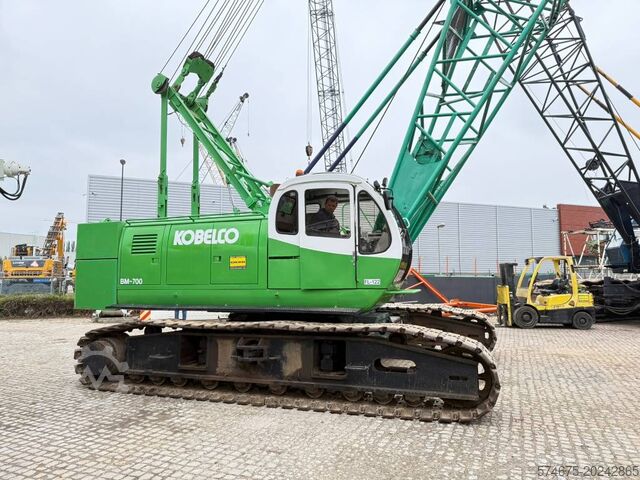 Guindaste móvel Kobelco BM 700
