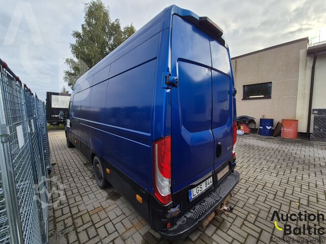 Bestelbus IVECO 35S17