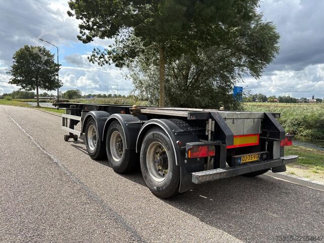 Transport av containrar Burg BPO 12-27 CCXAX 20 FT / Tankcontainer / ADR / A...