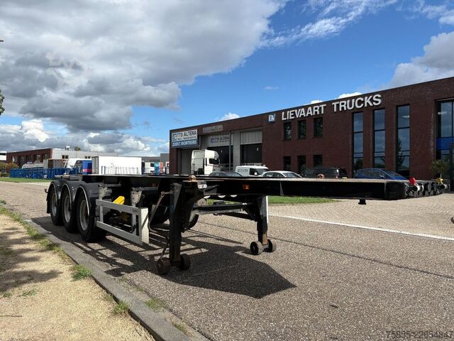 Transport av containrar Burg BPO 12-27 CCXAX 20 FT / Tankcontainer / ADR / A...