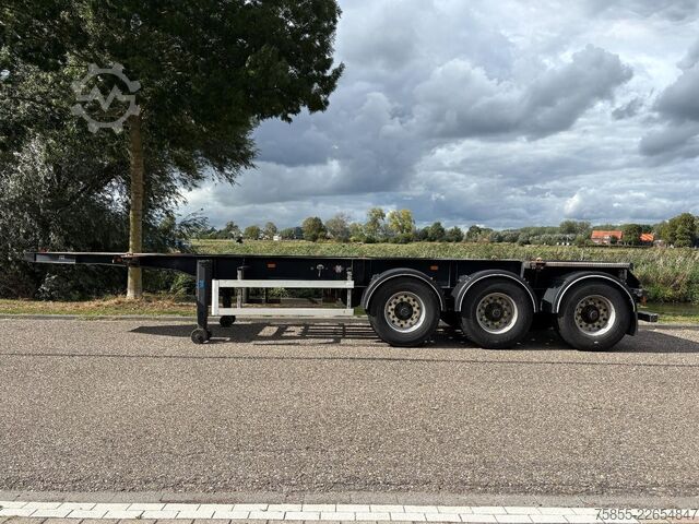 Transport av containrar Burg BPO 12-27 CCXAX 20 FT / Tankcontainer / ADR / A...