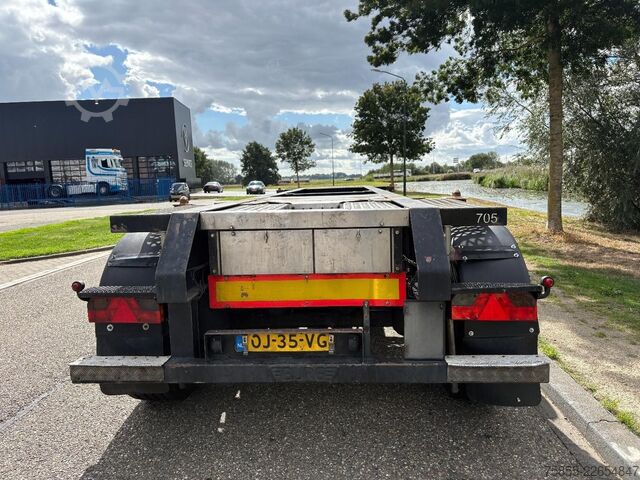 Transport av containrar Burg BPO 12-27 CCXAX 20 FT / Tankcontainer / ADR / A...
