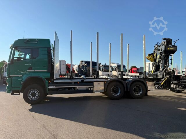 Transportador de madeira MAN TGS 33.510 6x4 BL Kurzholz 3 Monate in Gebrauch...