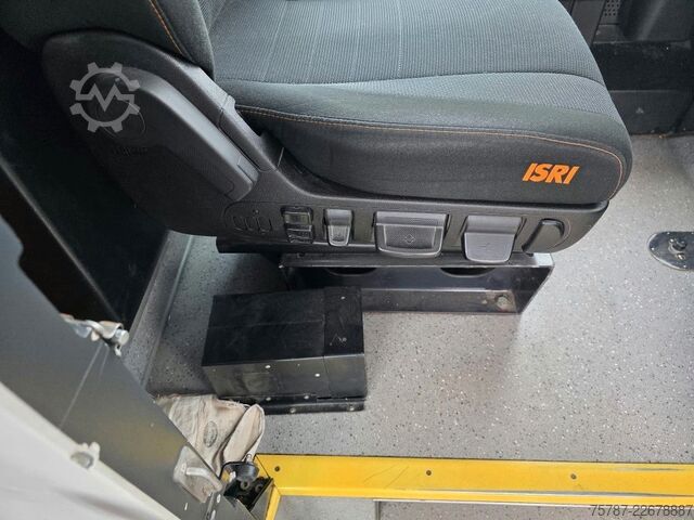Autocarro interurbano MAN Lions City LE  Überland Niederflurbus 41+40+1+1