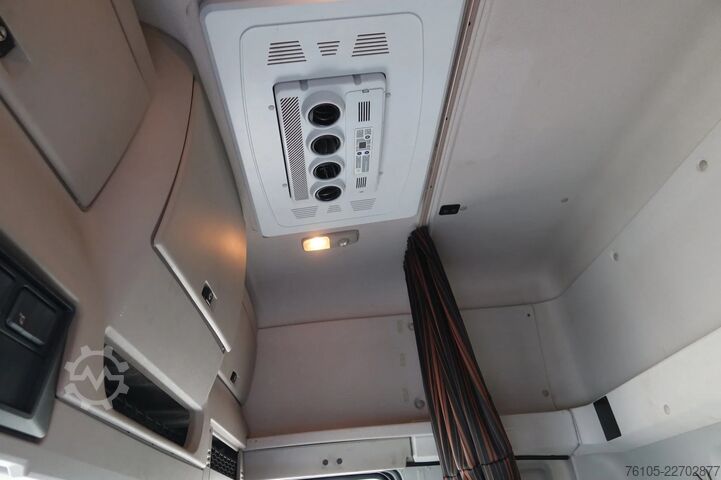 Bavul DAF CF 410 Bak +Dhollandia 2000 kg klep. Black Edition