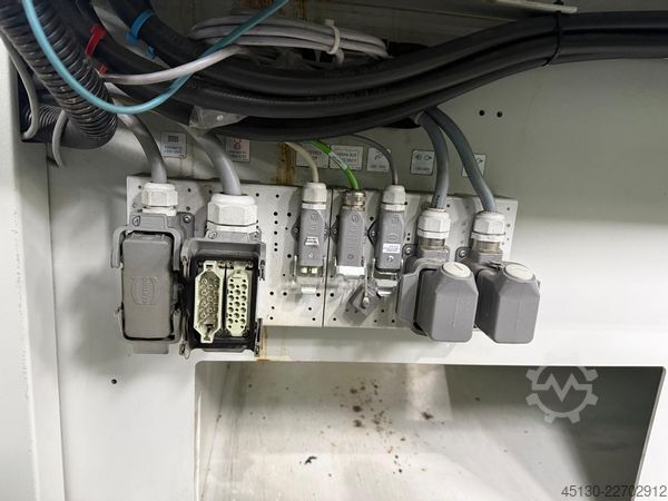 Máquina de moldagem por injeção Arburg 520H 1500-400 e²