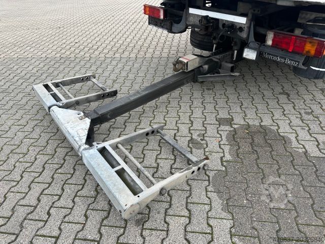 Bjærgningsvogn MERCEDES-BENZ Atego 818 / Hubbrille / Seilwinde