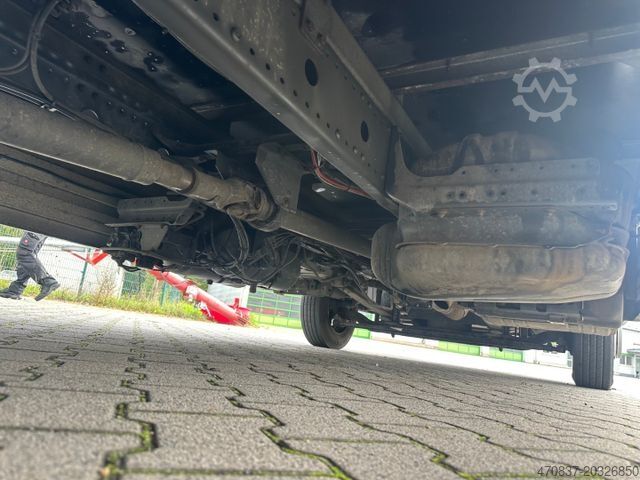 Transporter mit Pritsche & Plane MERCEDES-BENZ Atego 818 / LBW / Klima