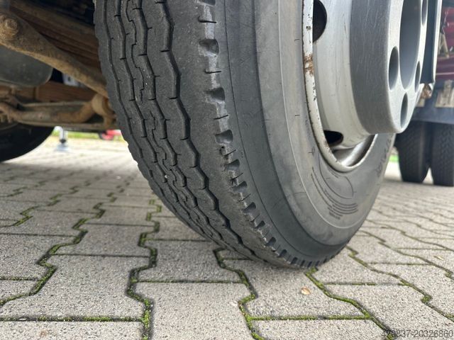 Tre-vejs tippevogn IVECO ML 80E 22  K/ Fassi F 70 + Funk / Meiller
