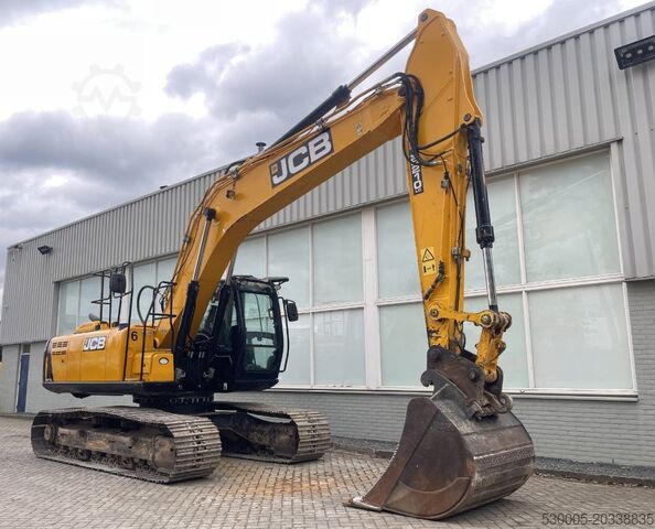 Bager za puzanje JCB JS 210 LC    2017